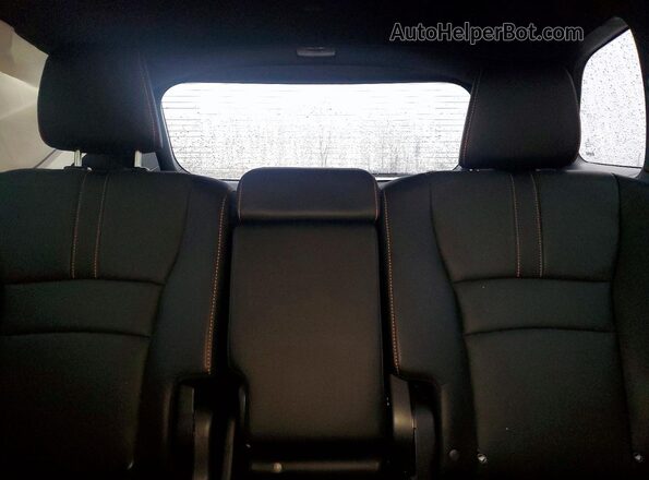 5FNYF8H67NB001695 2022 HONDA PASSPORT Black Widok tylnych siedzeń