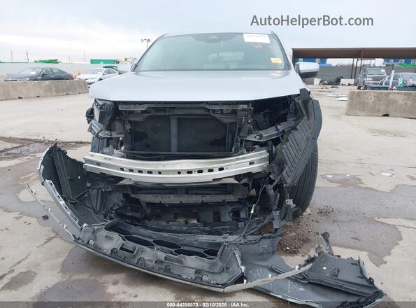5FNYG2H52RB002020 2024 HONDA PILOT Silver Widok z przodu