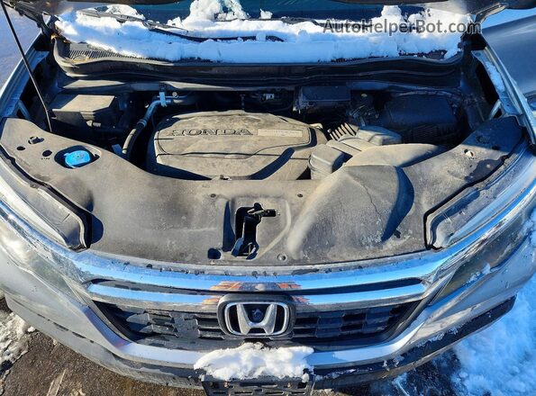 5FPYK3F67HB003170 2017 HONDA RIDGELINE Gray Vista interior trasera
