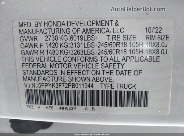 5FPYK3F72PB011944 2023 HONDA RIDGELINE White Vista del compartimento del motor