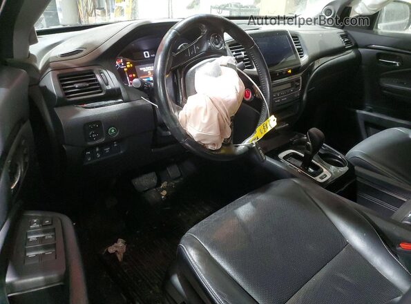 5FPYK3F75JB002596 2018 HONDA RIDGELINE Серый Вид панели приборов