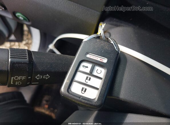 5FPYK3F78HB034887 2017 HONDA RIDGELINE White Вид панелі приладів