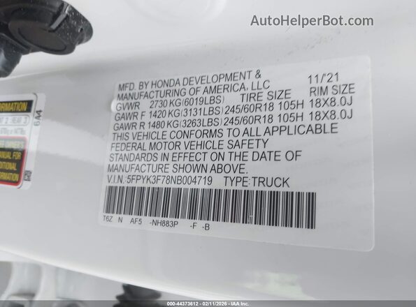 5FPYK3F78NB004719 2022 HONDA RIDGELINE White Vista del compartimento del motor
