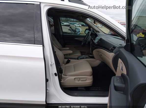 5FPYK3F78NB018815 2022 HONDA RIDGELINE Белый Вид салона спереди