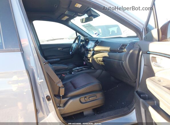 5FPYK3F87NB034836 2022 HONDA RIDGELINE Light Blue Front interior view