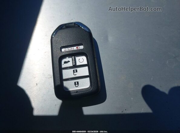 5J6RW1H88KA036189 2019 HONDA CR-V Silver 