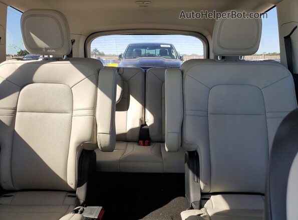 5LM5J6WC9SGL14613 2025 LINCOLN AVIATOR White Vista de los asientos traseros