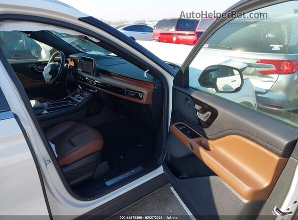 5LM5J7WC1PGL01870 2023 LINCOLN AVIATOR White 