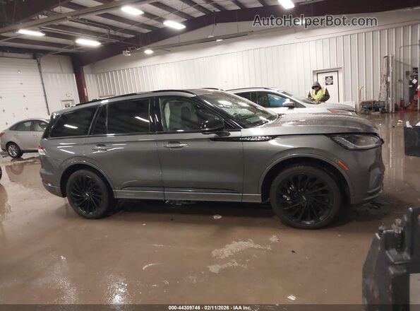 5LM5J7XC3SGL03949 2025 LINCOLN AVIATOR Gray Սալոնի հետևի տեսք