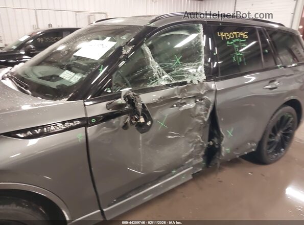 5LM5J7XC3SGL03949 2025 LINCOLN AVIATOR Gray Դիմացի տեսք