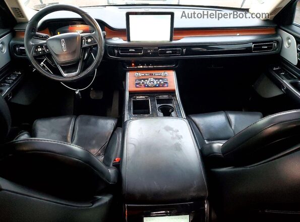 5LM5J7XC6LGL10976 2020 LINCOLN AVIATOR Charcoal Dashboard view