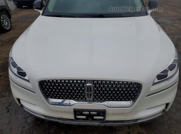 5LM5J7XC9LGL07697 2020 LINCOLN AVIATOR White ძრავის განყოფილების ხედი
