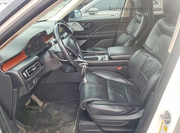 5LM5J7XC9LGL07697 2020 LINCOLN AVIATOR White წინა სალონის ხედი