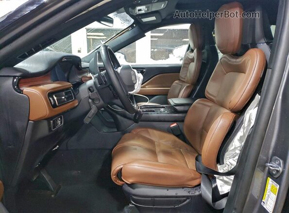 5LM5J7XC9RGL08499 2024 LINCOLN AVIATOR Gray Widok wnętrza z przodu