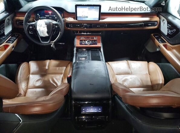 5LM5J7XC9RGL08499 2024 LINCOLN AVIATOR Gray Widok deski rozdzielczej
