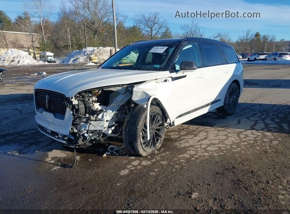 5LM5J7XCXRGL05952 2024 LINCOLN AVIATOR White Vista tres cuartos delantera izquierda