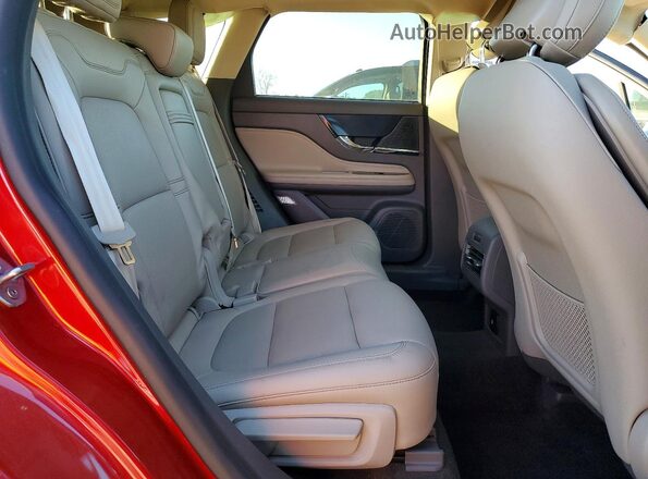 5LMCJ1D91LUL15436 2020 LINCOLN CORSAIR Red Rear interior view