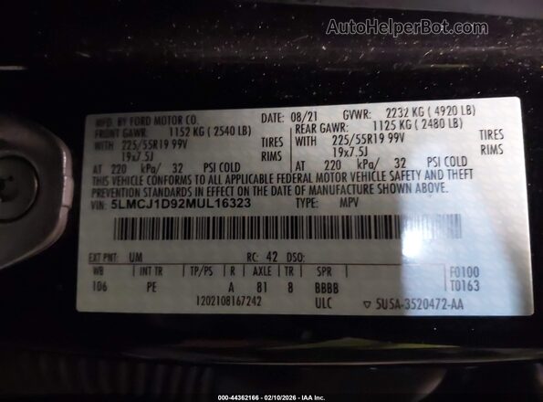 5LMCJ1D92MUL16323 2021 LINCOLN CORSAIR Black Vista del compartimento del motor
