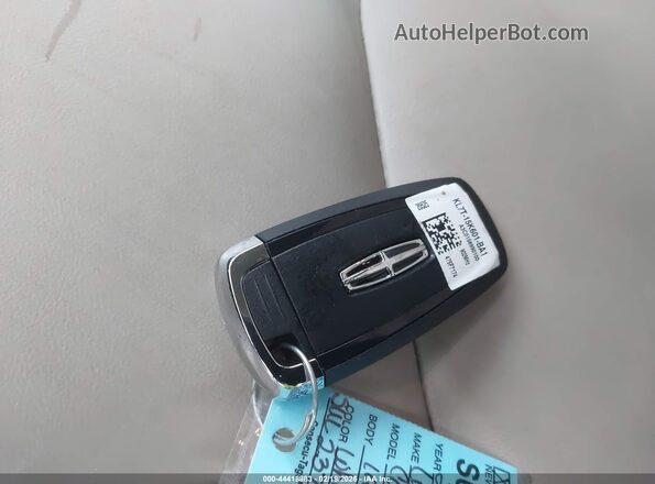 5LMCJ1DA4SUL23796 2025 LINCOLN CORSAIR White Widok deski rozdzielczej