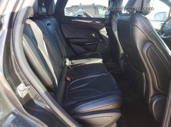 5LMCJ2C97HUL21126 2017 LINCOLN MKC Black Вид задньої частини салону