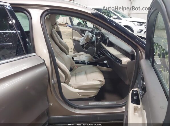 5LMCJ2D9XMUL12753 2021 LINCOLN CORSAIR Gold Вид салону спереду