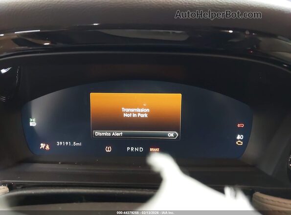 5LMCJ2D9XMUL12753 2021 LINCOLN CORSAIR Gold Вид задніх сидінь