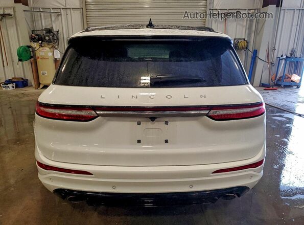 5LMCJ2DA5PUL11721 2023 LINCOLN CORSAIR White Rear view