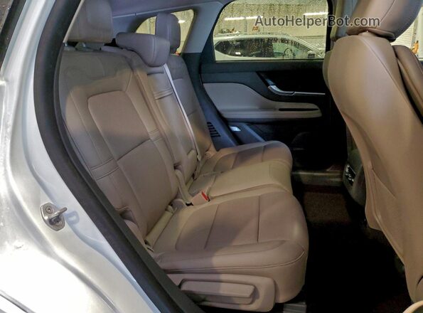5LMCJ2DA5PUL11721 2023 LINCOLN CORSAIR White Rear interior view