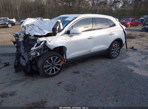 5LMCJ3C96KUL07828 2019 LINCOLN MKC White Front left