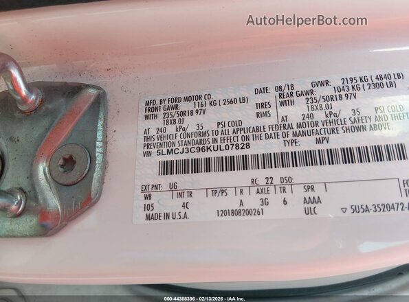 5LMCJ3C96KUL07828 2019 LINCOLN MKC White Engine compartment view