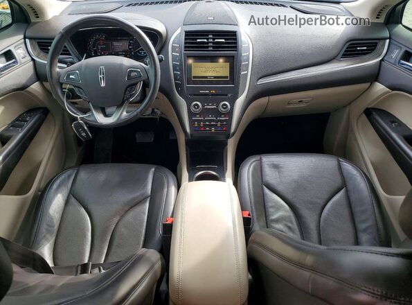5LMCJ3C98KUL00847 2019 LINCOLN MKC White Vista del salpicadero