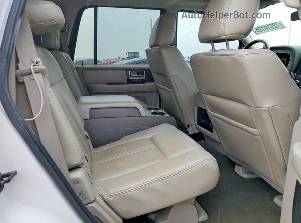 5LMJJ2HT6GEL06816 2016 LINCOLN NAVIGATOR White Rear seats view