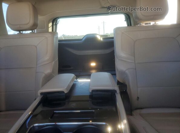 5LMJJ2LG1PEL10699 2023 LINCOLN NAVIGATOR White Vista de los asientos traseros
