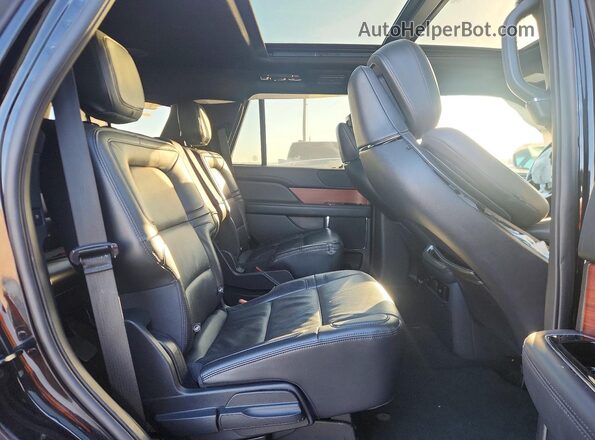 5LMJJ2LG6REL02715 2024 LINCOLN NAVIGATOR Черный Вид задней части салона