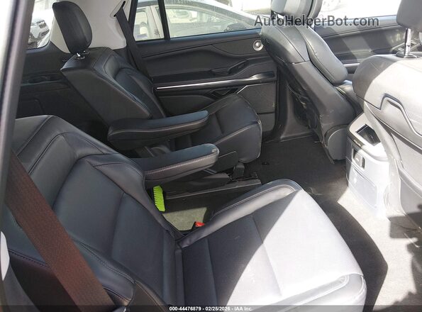 5LMJJ2LG9SEL02505 2025 LINCOLN NAVIGATOR Черный Вид наклейки с VIN-кодом
