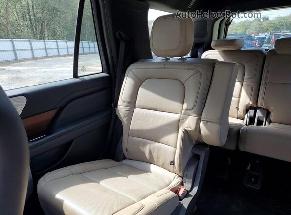 5LMJJ2LGXPEL10846 2023 LINCOLN NAVIGATOR Black Widok wnętrza z tyłu