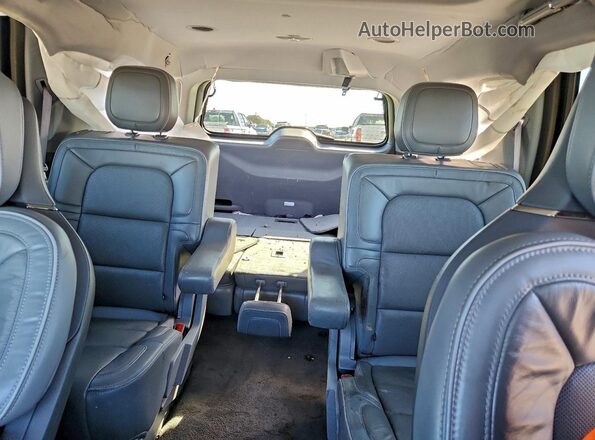 5LMJJ2LT0KEL17455 2019 LINCOLN NAVIGATOR White Вид задніх сидінь