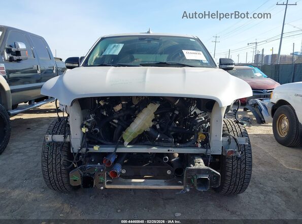 5LMJJ2LT6NEL05024 2022 LINCOLN NAVIGATOR Белый Вид задней части салона