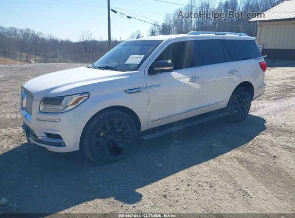 5LMJJ2LT7JEL07004 2018 LINCOLN NAVIGATOR Белый Передняя левая четверть