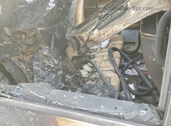 5LMJJ2LT8LEL06303 2020 LINCOLN NAVIGATOR Белый Вид задней части салона