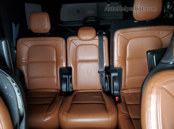 5LMJJ2LT8LEL23408 2020 LINCOLN NAVIGATOR Black Widok tylnych siedzeń