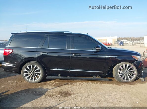 5LMJJ2LTXLEL12149 2020 LINCOLN NAVIGATOR Black Widok wnętrza z tyłu
