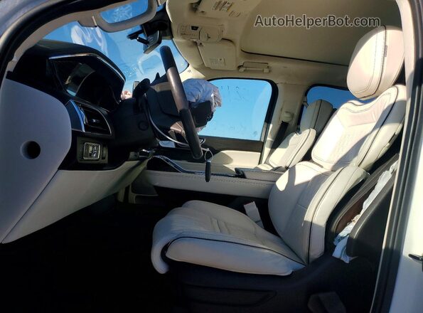 5LMJJ2TG4PEL02161 2023 LINCOLN NAVIGATOR Белый 
