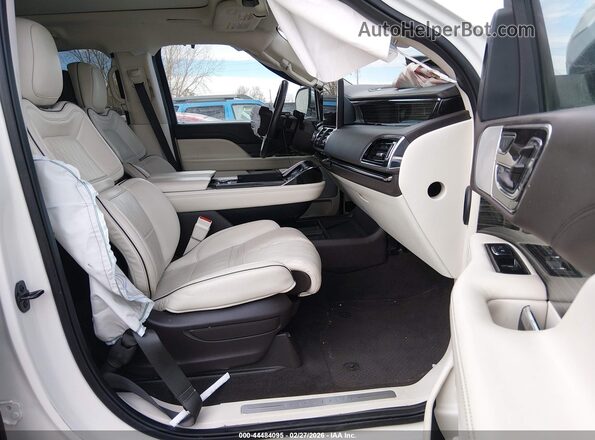 5LMJJ2TT5NEL07914 2022 LINCOLN NAVIGATOR White Widok wnętrza z przodu