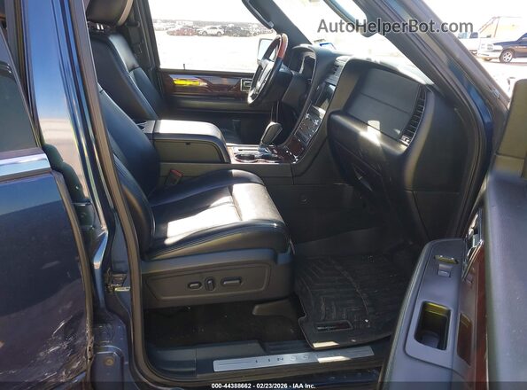 5LMJJ3HT0HEL12277 2017 LINCOLN NAVIGATOR L Синий Вид салона спереди