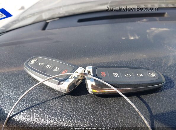5LMJJ3HT0HEL12277 2017 LINCOLN NAVIGATOR L Синий Вид панели приборов