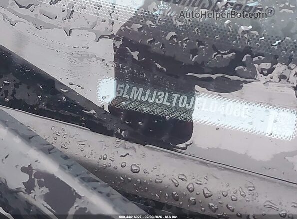 5LMJJ3LT0JEL04080 2018 LINCOLN NAVIGATOR L Синий 