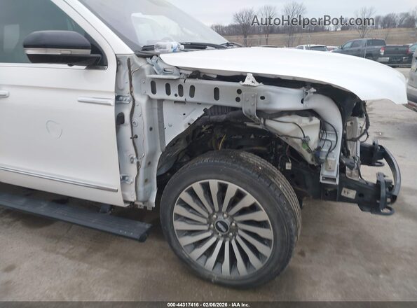 5LMJJ3LT2KEL00677 2019 LINCOLN NAVIGATOR L White 