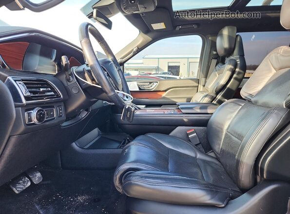 5LMJJ3LT3MEL17085 2021 LINCOLN NAVIGATOR Белый 