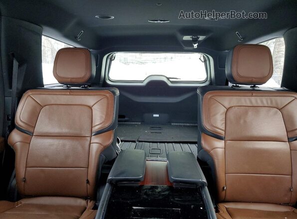 5LMJJ3LT3NEL09263 2022 LINCOLN NAVIGATOR Черный 